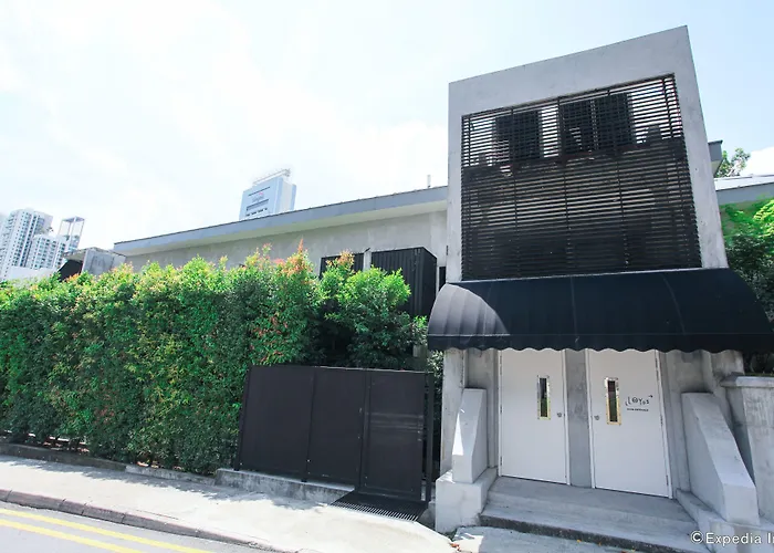 Lloyd'S Inn